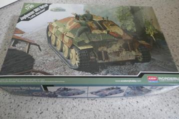 Academy Hetzer tank destroyer late version 1/35 beschikbaar voor biedingen