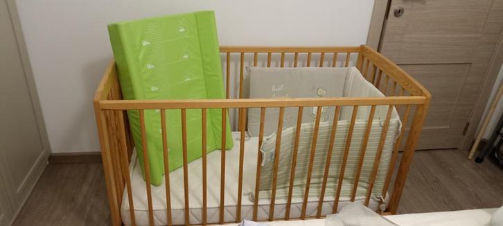 Lit bébé, Kinderen en Baby's, Babywiegjes en Ledikanten, Gebruikt, Ledikant, Ophalen