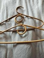 2 vintage handgemaakte bamboo kleerhangers, Ophalen, Gebruikt, Overige materialen, Kinderen en Volwassenen