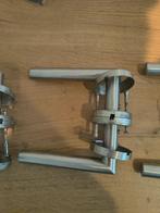 Yale Arno BB deurklinkset op rozet 52mm inox 4 stuks, Doe-het-zelf en Bouw, Hang- en Sluitwerk, Ophalen, Gebruikt, Inox, Klink of Kruk