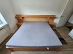 Hoogwaardig Hülsta-bed 200 x 200 met ingebouwde lampen, Huis en Inrichting, Verzenden, Zo goed als nieuw, Tweepersoons