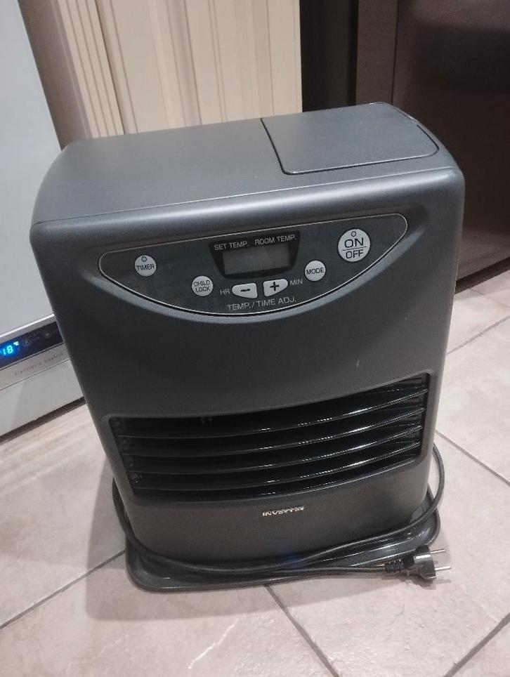 Poêle a pétrole  Inverter 3016CE de 2017, Bricolage & Construction, Chauffage & Radiateurs, Utilisé, Poêle, 800 watts ou plus