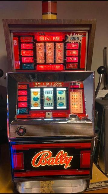 2 STUKS BALLY SLOT MACHINE TE KOOP