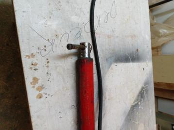 Piston, hydraulische cilinder  beschikbaar voor biedingen