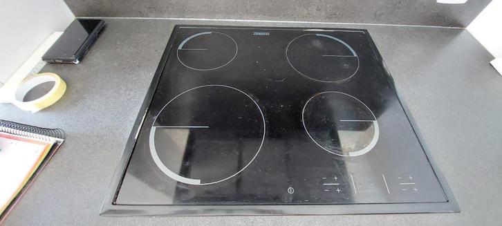plaque vitrocéramique, Electroménager, Tables de cuisson, Comme neuf, À Poser, 4 zones de cuisson, Enlèvement