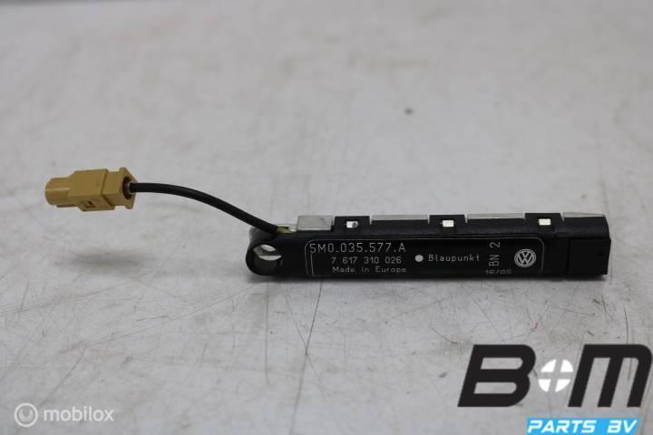 Antenneversterker VW Golf Plus 5 5M0035577A, Auto diversen, Autoradio's, Gebruikt