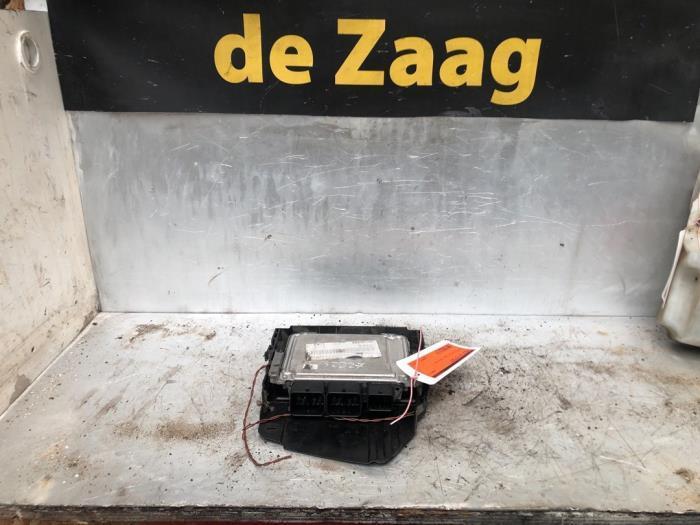 Ordinateur gestion moteur d'un Peugeot 207, Autos : Pièces & Accessoires, Électronique & Câbles, Peugeot, Utilisé, 3 mois de garantie