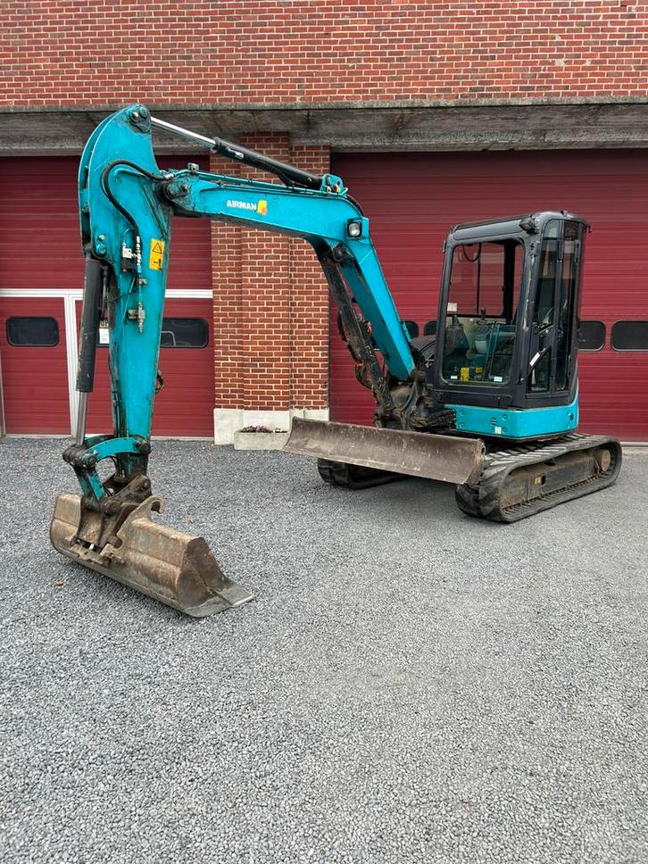 Graafkraan airman ax52, Articles professionnels, Machines & Construction | Grues & Excavatrices, Enlèvement