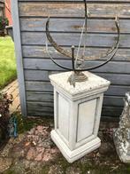 zonnewijzer op sokel, Ophalen