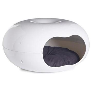 Katten lounge beschikbaar voor biedingen