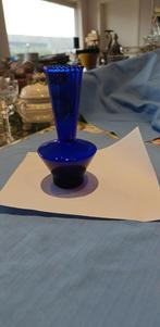 vaas in glas cobalt blauw hoogte 10 cm, Antiek en Kunst, Ophalen of Verzenden