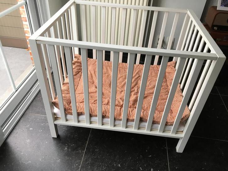 Babybox met matras en matrasdeken, Kinderen en Baby's, Babyparken, Zo goed als nieuw, Rechthoekig, In hoogte verstelbaar, Boxkleed