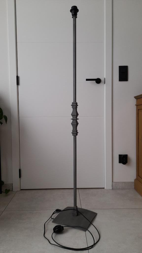 Vloerlamp, staande lamp, Huis en Inrichting, Lampen | Vloerlampen, Zo goed als nieuw, 100 tot 150 cm, Metaal, Ophalen