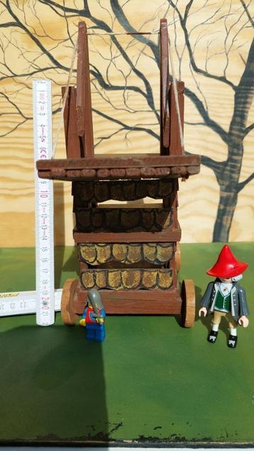 belegerings toren middeleeuwen beschikbaar voor biedingen