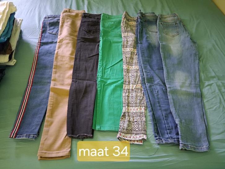 (jeans) broeken - maat 34, Kleding | Dames, Broeken en Pantalons, Gedragen, Maat 34 (XS) of kleiner, Lang, Ophalen of Verzenden