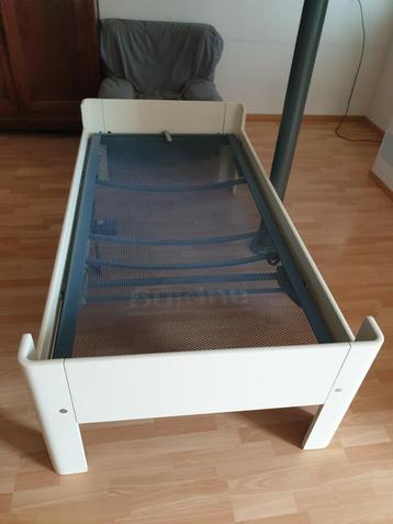 Elektrisch verstelbare bodem van Auping + frame beschikbaar voor biedingen
