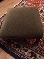 voetenbankje in groen velours, Ophalen