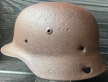 Duitse helm M35 beschikbaar voor biedingen
