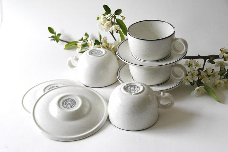Koffietasjes « Birka » van Gustavsberg TE KOOP GEVRAAGD, Huis en Inrichting, Keuken | Servies, Zo goed als nieuw, Kop(pen) en/of Schotel(s)