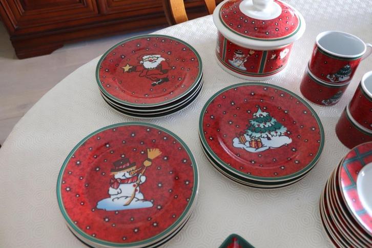 Service à café Noël 12 personnes, Divers, Noël, Comme neuf, Enlèvement
