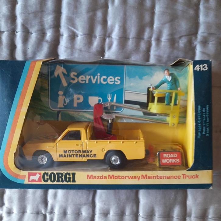 CORGI nr.413: MAZDA MOTORWAY MAINTENANCE TRUCK SET*NEW*, Hobby en Vrije tijd, Modelauto's | 1:43, Nieuw, Bus of Vrachtwagen, Corgi