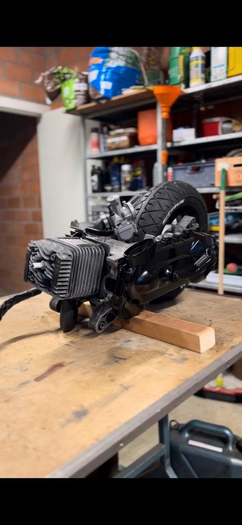 Piaggio Skipper 125cc blok, Fietsen en Brommers, Scooters | Piaggio, Zo goed als nieuw, Overige modellen, Tweetakt, Ophalen