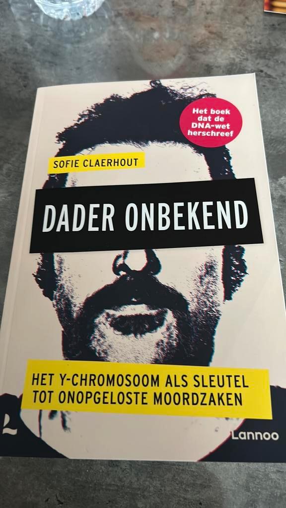 Sofie Claerhout - Dader onbekend, Boeken, Detectives, Ophalen of Verzenden