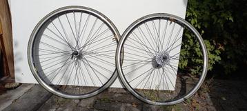 Wielen racefiets 'Trek' beschikbaar voor biedingen