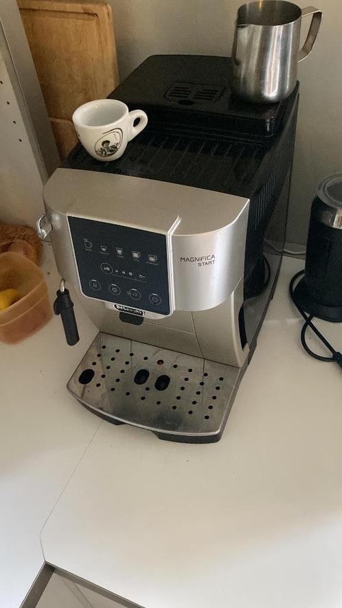Delonghi Magnifica Start, Elektronische apparatuur, Koffiezetapparaten, Gebruikt, Gemalen koffie, Koffiebonen, Combi, 2 tot 4 kopjes