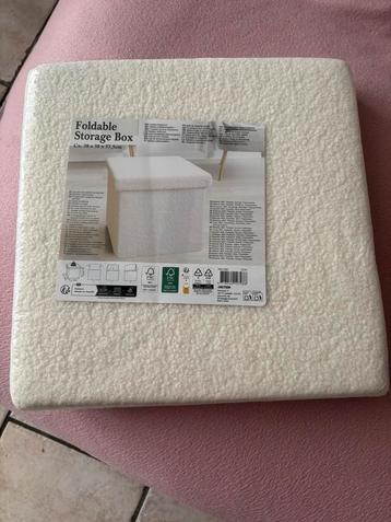 Pouf coffre de rangement neuf beschikbaar voor biedingen