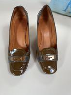 Lace schoenen VOLTAN, Ophalen, Gedragen