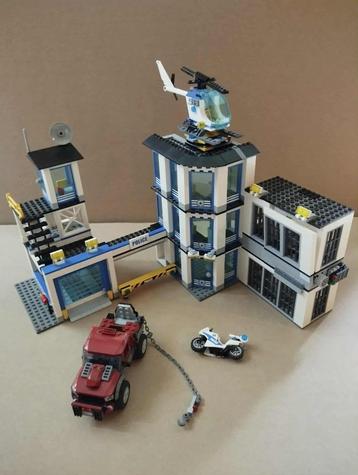 LEGO 60141 politiebureau beschikbaar voor biedingen