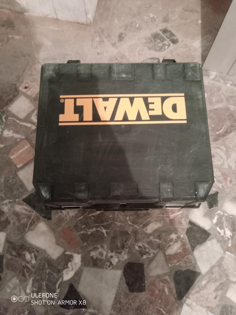 Scie circulaire de Walt, Enlèvement, Comme neuf