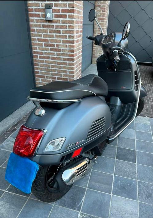 Vespa gts super 125cc in nieuwstaat!!!, Fietsen en Brommers, Scooters | Vespa, Zo goed als nieuw, Ophalen