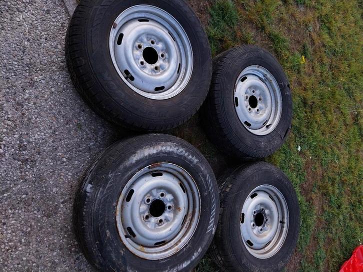 4 velgen met band, Auto-onderdelen, Banden en Velgen, Velg(en), All Season, 16 inch, 225 mm, Terreinwagen, Gebruikt, Ophalen