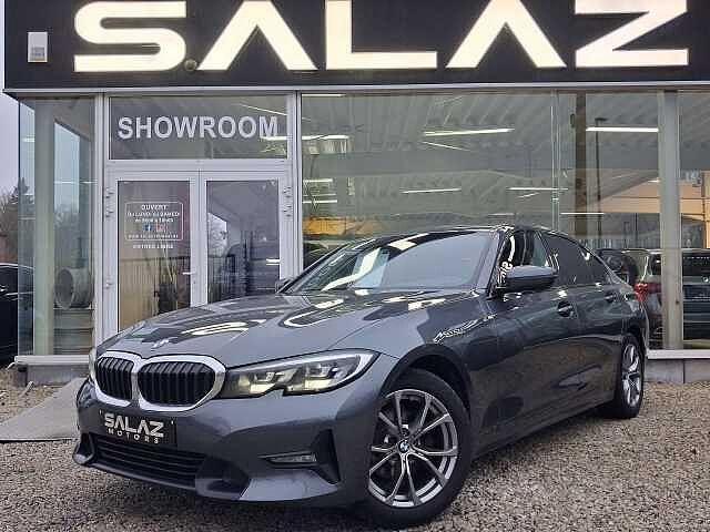 BMW 318 dA AdBlue/BOITE AUTO/CUIR/NAVI/CAMERA/GARANTIE, Autos, BMW, Entreprise, Série 3, ABS, Airbags, Air conditionné, Bluetooth