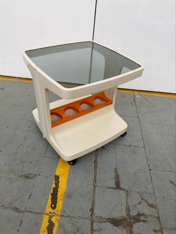 SPACE AGE PLASTIC MINIBAR BY MARC HELD FOR PRISUNIC, Enlèvement