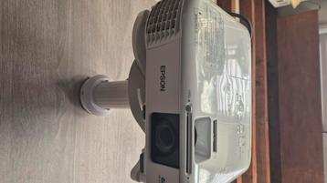 Beamer Epson Eb-Fh06. beschikbaar voor biedingen