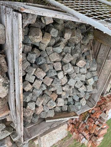 Kinderkoppen kasseitjes beschikbaar voor biedingen