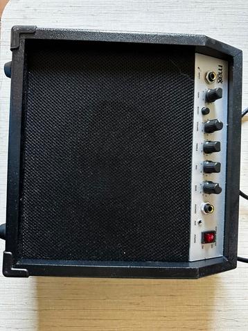 Gitaar versterker beschikbaar voor biedingen