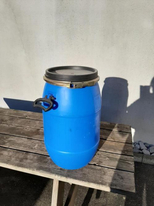 Plastic vaten - 10 € / vat, Hobby en Vrije tijd, Overige Hobby en Vrije tijd, Gebruikt, Ophalen