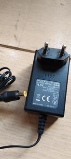 Sony AC-S14RDP Charger, Audio, Tv en Foto, Opladers, Ophalen of Verzenden, Gebruikt