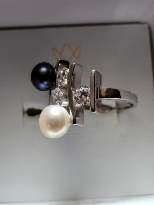 ZILVEREN RING MET PARELS, EDELSTENEN & ZIRKOONTJES, Handtassen en Accessoires, Ringen, Zo goed als nieuw, Zilver, Ophalen of Verzenden
