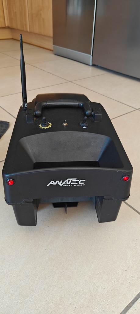 Bateau amorceur anatec pacboat start r., Sports nautiques & Bateaux, Pêche à la ligne | Carpes, Utilisé, Enlèvement