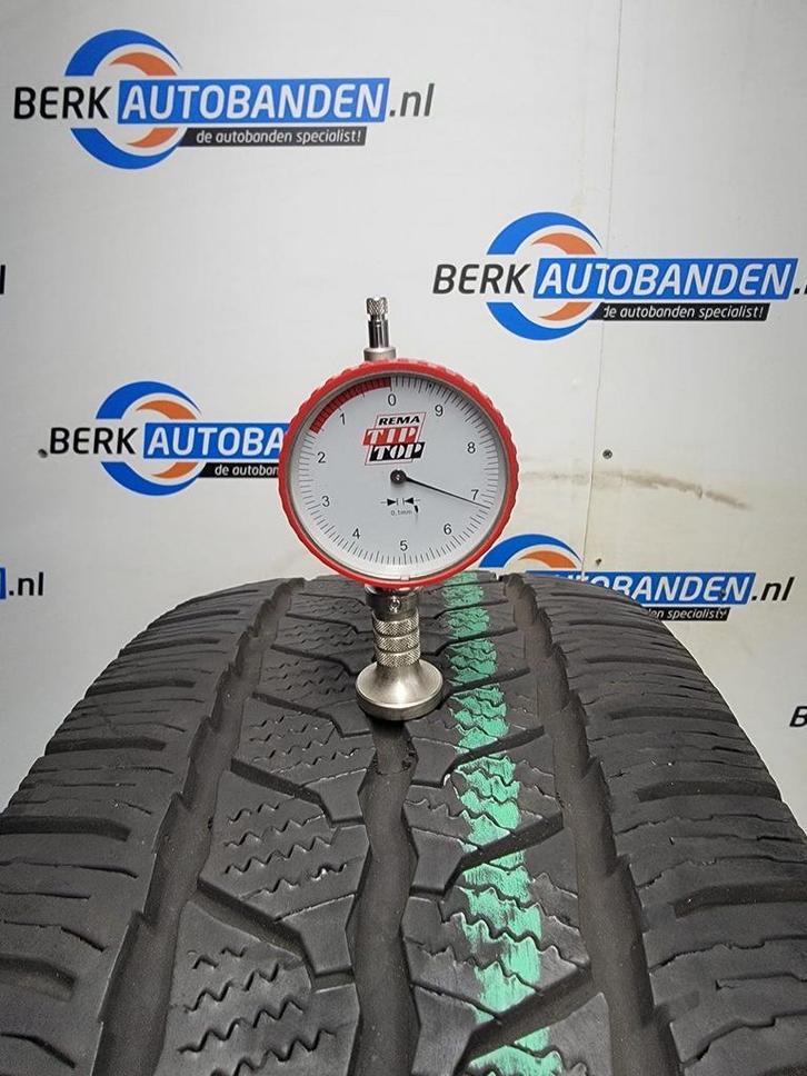 4x Continental Vancontact Winter 235/65 R16C 121/119R 235/65, Auto-onderdelen, Banden en Velgen, Band(en), Winterbanden, 16 inch