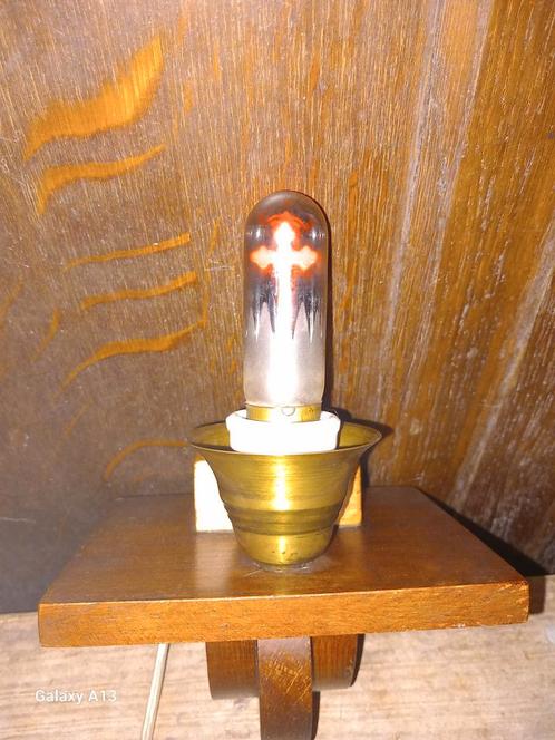Religieus wandlampje , godslampje, Antiek en Kunst, Antiek | Religieuze voorwerpen, Ophalen of Verzenden