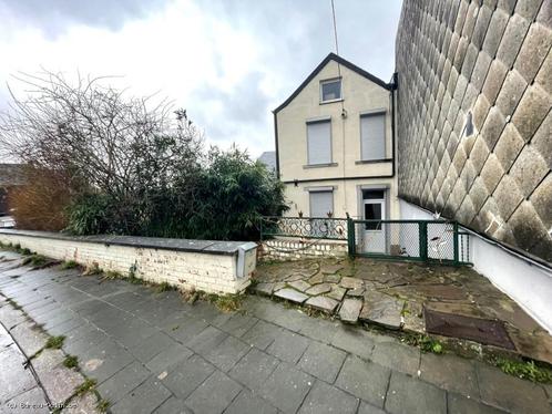 Maison à vendre à Charleroi, 2 chambres, Immo, Huizen en Appartementen te koop, Vrijstaande woning