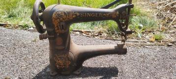 Vintage naaimachines 3 stuks beschikbaar voor biedingen