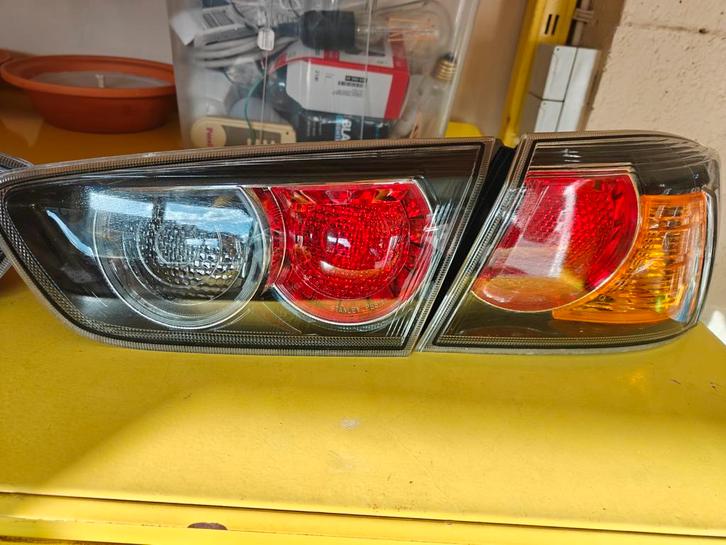 Mitsubishi Lancer achterlichten, Auto-onderdelen, Verlichting, Mitsubishi, Ophalen