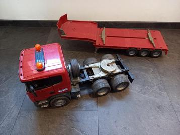 Bruder vrachtwagen, Ophalen